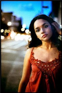 Morrison Hotel, Musician Photography, Norah Jones, Linda Ronstadt, Female Musicians, Artistic Inspiration, Jazz Music, Famous Women, Photos Of Women