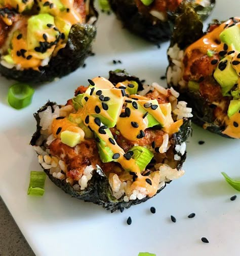 Salmon Sushi Muffins Salmon Sushi Cupcake, Salmon Cupcakes Sushi, Canned Salmon Sushi Bowl, Salmon Sushi Muffins, Sushi Muffin Recipe, Barbados Dishes, Salmon Sushi Bites, Sushi Muffin, Spicy Salmon Rice Muffins