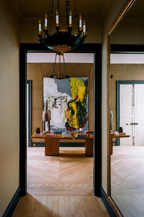 Inside Thierry Gillier’s art-filled Left Bank home Apartment Foyer Design, Airbnb Room, Pierre Jeanneret, New York Apartment, Paris Design, Design Del Prodotto, Moving House, Architecture Firm, Apartment Therapy