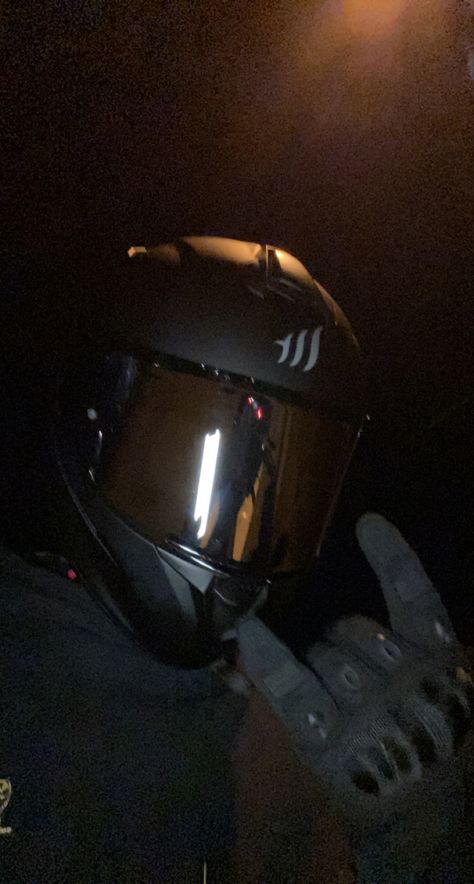 Motorcycle Guy, Biker Helmets, Hot Biker Guys, Biker Photography, Bike Aesthetic, Motorcycle Aesthetic, Biker Aesthetic, Night Biking, Motorcycle Men