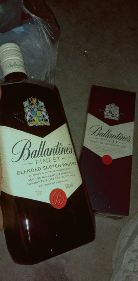 Ballentine Whisky Story, 100 Pipers Whisky Snapchat, Fake Beer Snaps Night, Ballentine Whisky Snap, Night Drink Snap, Ballentine Whisky, Drinks Alcohol Snapchat Story, Ballantines Whisky, Drinks Pictures