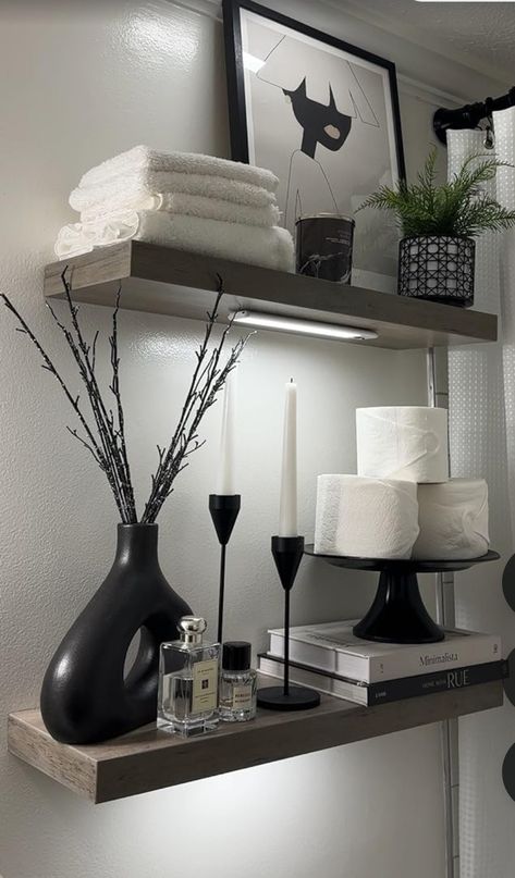 Gold Black Bathroom Decor, Black Grey Bathroom Decor, White Black Home Decor, Black And Gold Bathroom Decor Ideas, White And Black Home Decor, Black White Bathroom Ideas, Bathroom Decor Black And White, Black And White Bathroom Decor, Personal Bathroom