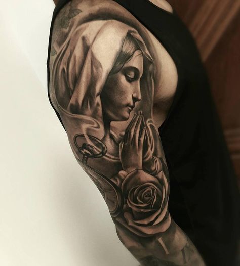 pinterest:claudviscuso Mother Mary Tattoos, Maria Tattoo, Virgin Mary Tattoo, Heaven Tattoos, Mary Tattoo, Filipino Tattoos, Chicano Tattoos, Religious Tattoo, Jesus Tattoo