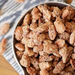 Pumpkin Spice Candied Almonds and Pecans - Food with Feeling Candied Cashews, Pumpkin Spice Pecans, Plant Based Dessert Recipes, Cashew Recipes, Spiced Almonds, Candied Almonds, Vegetarian Desserts, Nut Recipes, Christmas Food Dinner