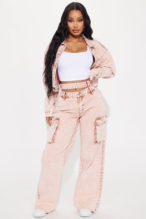 Feminine Streetwear, Performance Outfits, Fashion Nova Outfits, Effortlessly Chic Outfits, Glamour Dress, Classy Casual Outfits, Beautiful Mermaids, Cropped Denim Jacket, Streetwear Fashion Women