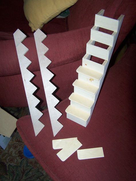 Dollhouse Stairs Diy, How To Build A Doll House Diy, Doll House Stairs, Miniature Houses Diy Cardboard, Stair Construction, Stairs Diy, Cardboard Crafts Kids, Barbie House Furniture, Diy Barbie House