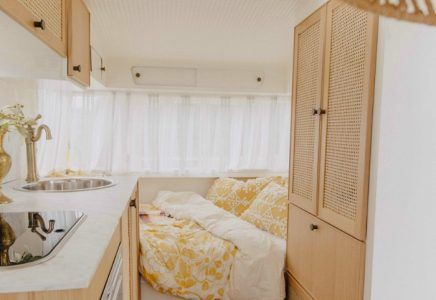 Creating a buzz: The Bumblebee caravan renovation Caravan Renovation Diy, Caravan Interior Makeover, Vintage Caravan Interiors, Diy Caravan, Caravan Vintage, Small Caravans, Small Camper, Caravan Decor, Caravan Makeover