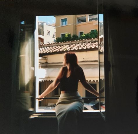 Window Sill Poses, Sitting In Window Pose, Window Pictures Poses, Window Poses Photography, Window Photoshoot Ideas, Balcony Photoshoot Ideas, Poses Italy, Window Poses, Photo Jungle