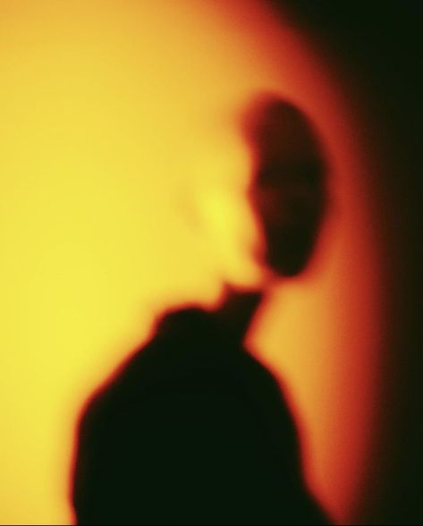 Body Shadow, Heat Aesthetic, Cool Images, Minimalistic Aesthetic, Dark Red And Yellow Aesthetic, Orange And Black Aesthetic Dark, Yellow Light Photography, Orange Light Photography, Orange Shadow Aesthetic