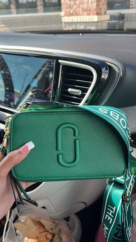 The Life I Want, Marc Jacobs Snapshot Bag, Life I Want, Marc Jacobs Purse, My Style Bags, Trendy Purses, Luxury Bags Collection, Handbag Essentials, Girly Bags