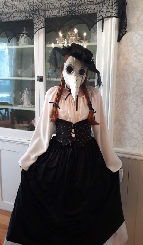 plague doctor/early victorian ballgown-y vibes Plage Doctor Female, Halloween Plague Doctor, Plague Doctor Oc Female, Plague Nurse Mask, Plague Doctor Inspired Outfits, Halloween Costumes Plague Doctor, Women Plague Doctor Costume, Plague Doctor And Nurse Costume, Victorian Plague Doctor