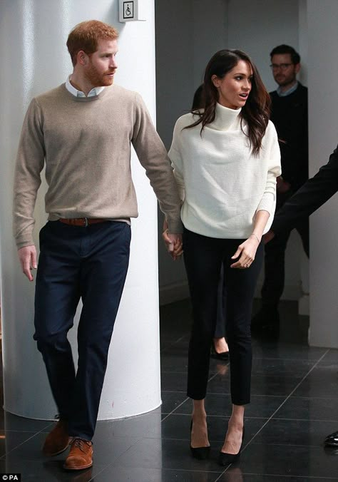 Harry showed off his pride as a fiancé, walking slightly ahead of her as they held hands ... Estilo Meghan Markle, Meghan Style, Meghan Markle Outfits, Prins Harry, Harry And Megan, Prince Harry And Megan, Princess Meghan, The Suits, Prinz Harry