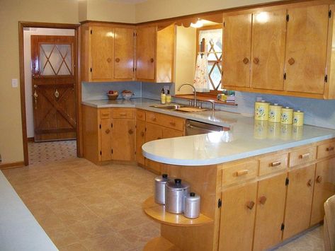 mid century kitchen restoration Birch Kitchen, 1950s Kitchen Remodel, Old Kitchen Remodel, 1930s Kitchen, 1970s Kitchen Remodel, Modern Mid Century Kitchen, Vintage Kitchen Remodel, Mid Century Kitchen Remodel, Raised Ranch