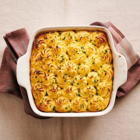 Duchess Potato Casserole | Savory Duchess Potatoes, Potatoes Casserole, Instant Mashed Potatoes, Thanksgiving Friendsgiving, Holiday Side, Dinner Side Dishes, Dinner Sides, Thanksgiving Sides, Potato Casserole