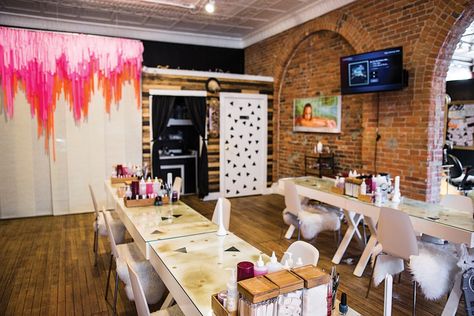 Nail Room Ideas, Deluxe Nails, Edge Nails, Nail Room, Exposed Brick Walls, Brick Walls, Loft Apartment, Hair Nails, Exposed Brick