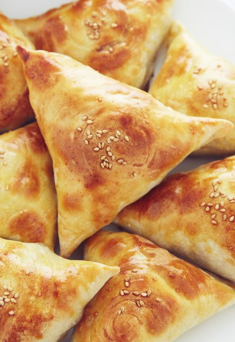 Sambusa Recipe, Uzbekistan Food, Wood Fired Oven Recipes, Savoury Pies, Winter Baking, Lebanese Recipes, Cuisine Recipes, Oven Recipes, Middle Eastern Recipes