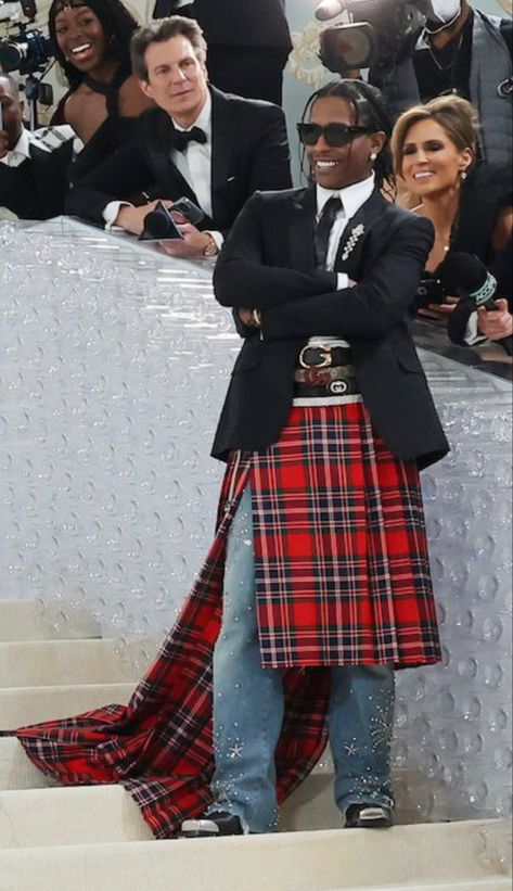 Asap Rocky Skirt, Modern Kilt Outfit, Asap Rocky Formal Outfits, Scottish Outfits Men, Harry Styles Skirt, Asap Rocky Fits, Men In Skirts Fashion, A Ap Rocky Fashion, Scottish Skirt Outfit