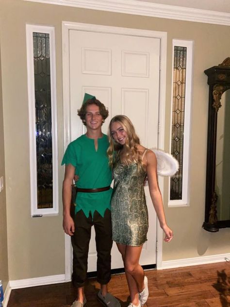 Peter And Tinkerbell Costume, Peter Pan And Tink Costume, Peterpan Halloween Costumes, Peter Pan Dress Up, Peter And Wendy Costume, Womens Tinkerbell Costume, Easy Peter Pan Costume, Peter Pan Fantasia, Tinker Bell Peter Pan Costumes