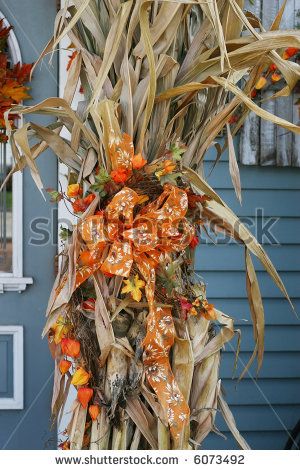 Corn Stalk Decorations Front Porches, Corn Stocks Decoration, Porch Milk Can Decor, Decorating With Corn Stalks, Flowers Window Display, Corn Stalks Decorations, Corn Stalk Decor, Cajun Crab Dip, Church Stage Decor