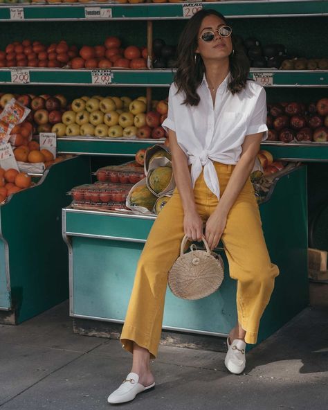 A Sweet Summer — Sarah Styles Seattle Yellow Pants Outfit, Mustard Pants, Simple Spring Outfits, Handbag Trends, Look Jean, Wide Leg Crop Pants, Yellow Pants, Fashion Jackson, Summer Work Outfits