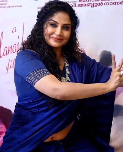 Asha Sharath, Asha Sarath, Curvy Women Dresses, Glam Photoshoot, Arabian Beauty Women, Hot Women Dress, Beautiful Women Over 40, Indian Actress Hot Pics, In Frame