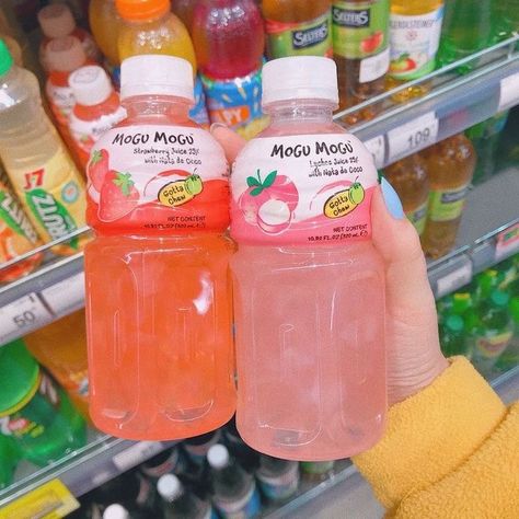 Mugo Mugo Drink, Snacks Japonais, Mogu Mogu, Korean Drinks, Peach Drinks, Japanese Drinks, Asian Snacks, Cute Snacks, Yummy Comfort Food