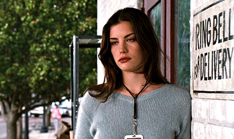 I’m here for the cult stuff Liv Tyler Empire Records, Liv Tyler 90s, 90s Actresses, Empire Records, Ali Larter, Liv Tyler, Phoebe Tonkin, Aesthetic Photo, Powerful Women