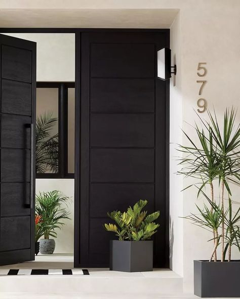 Wood Double Front Doors, Double Wood Front Doors, House Entrance Doors, Pintu Interior, Black Exterior Doors, Modern Entrance Door, Modern Exterior Doors, Contemporary Front Doors, Black Front Doors