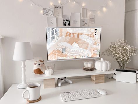 Office Cubical Decor, White Desk Setup, Desks Ideas, Cozy Workspace, Cozy Desk, Cozy Home Office, White Desk, Bedroom Setup, Office Room Decor