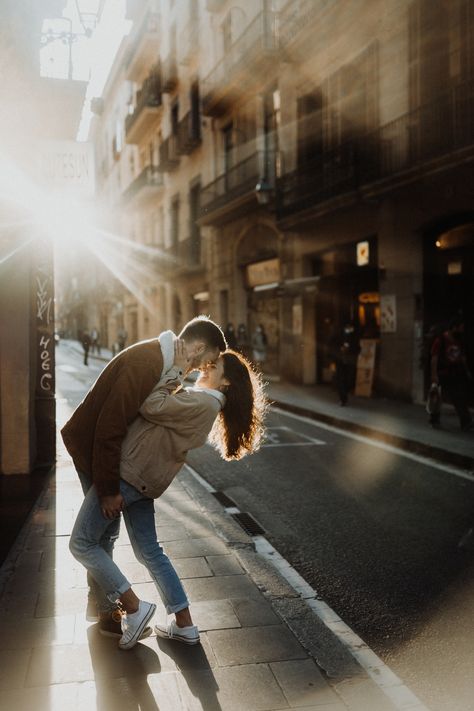 Couples Street Photoshoot, Couples City Aesthetic, Industrial Couples Photoshoot, Street Engagement Shoot, Couple Street Photography Ideas, Urban Couple Shoot, Barcelona Engagement Photos, Couples Self Portrait, City Photoshoot Couple