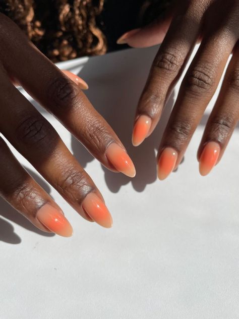 There's a new beauty trend taking over Instagram and it's absolutely stunning. Say hello to "quartz nails". Summer Trends Nails, Nail Inspo Summer Ombre, Orange Nails Summer Design, Coral Aura Nails, Almond Fruit Nails, Coral Red Nails With Design, Orange Aurora Nails, Nail Color Inspo Summer, Summer Nails Red Pink