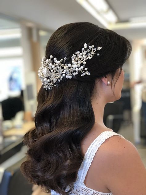 Curls For Wedding Hair, Braids For Wedding Hair, Curls For Wedding, Wedding Hair Natural, Hair Extensions Wedding, Braids For Wedding, Wedding Hair Jewels, Natural Wedding Hair, Wedding Hair Boho