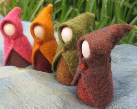 Cloak Pattern, Waldorf Crafts, Felt Roses, Autumn Fairy, Learn Crafts, Nature Table, Waldorf Toys, Peg Doll, Waldorf Inspired