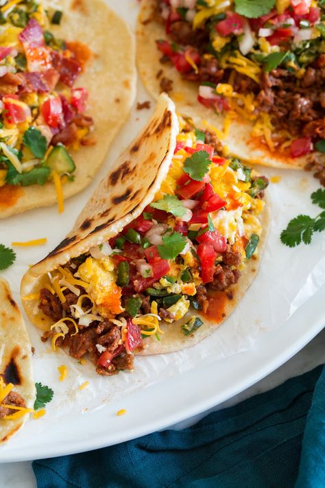 Breakfast Tacos Best Breakfast Tacos Recipes, Toasted Breakfast Taco, Easy Breakfast Tacos Recipe, Taco Omelette Breakfast, Mexican Breakfast Tacos Recipes, Vegetarian Breakfast Tacos, Steak Breakfast Tacos, Breakfast Tacos Sausage, Breakfast Taco Ideas