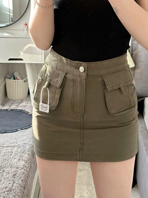 Denim Short Skirt, Fade Cut, Feeling High, Khaki Skirt, College Style, Slip Skirt, Suit Fabric, Aesthetic Outfit, Skirt Women