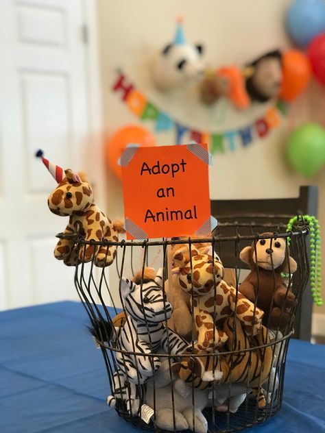 Party Animal Themed Birthday Party, Animal Rescue Birthday Party, Wildlife Birthday Party Ideas, Animal Safari Birthday Party, Animal Themed Birthday Party Games, Calling All Critters Birthday Party, Party Animal Birthday Games, Zookeeper Birthday Party, Wild Cat Birthday Party