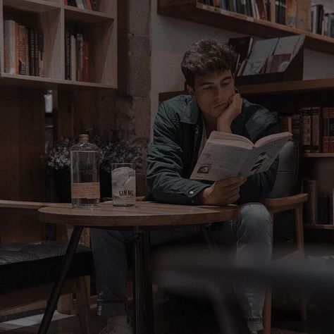 Reading Guy Aesthetic, Reading Men Aesthetic, Guys Who Read Books Aesthetic, Reading Man Aesthetic, Man Reading Aesthetic, Men Who Read Aesthetic, Male Therapist Aesthetic, Male Author Aesthetic, Book Guy Aesthetic