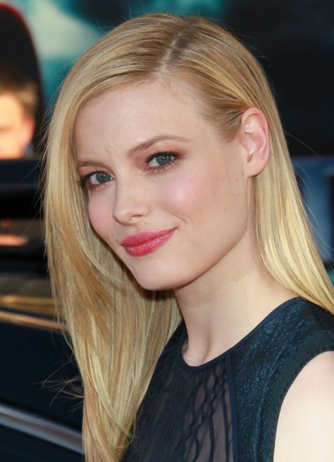 Gillian Jacobs Blond Color, Gillian Jacobs, Olivia Taylor Dudley, Anthony Michael Hall, Gillian Jacob, Beautiful Blonde Hair, Female Aesthetic, Face The Music, Chloe Grace Moretz