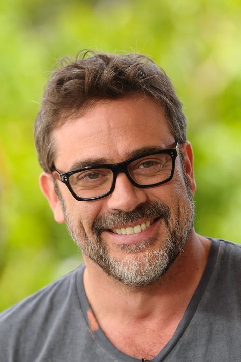 When He Wore Glasses and Looked Like the Hottest Nerd There Ever Was Jeffrey Dean Morgan Negan, Face Inspiration, Jeffery Dean, Mary Louise Parker, Hilarie Burton, John Winchester, Dean Morgan, Javier Bardem, Jeffrey Dean