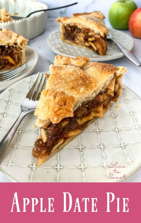 A twist on tradition, this Apple Date Pie has spiced apples paired with the caramel flavors of dates and brown sugar! Apple Dates Recipes, Date Pie, Date Pie Recipes, Thanksgiving Sweet Treats, Best Apple Recipes, Apple Recipes Healthy, Salted Caramel Apple Pie, Citrus Recipes, Fruit Dessert Recipes