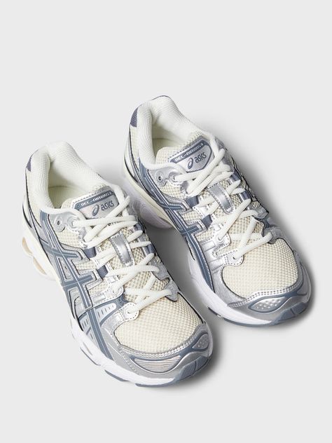 Asics Low-top Sneakers With Laces, Casual Asics Low-top Sneakers, Silver Asics, Silver Asics Sneakers For Streetwear, Asics Aesthetic, Silver Asics Running Shoes For Streetwear, Asics Low-top Sneakers For Streetwear, Asics Gel Nimbus 9, Gel Nimbus 9