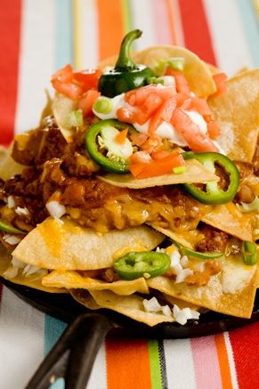 Paula Deen's Macho Nachos. The full strength with all the calories. Macho Nachos, Paula Deen Recipes, Nachos Recipe, Paula Deen, Mexican Dishes, Comfort Foods, Tortillas, Nachos, I Love Food