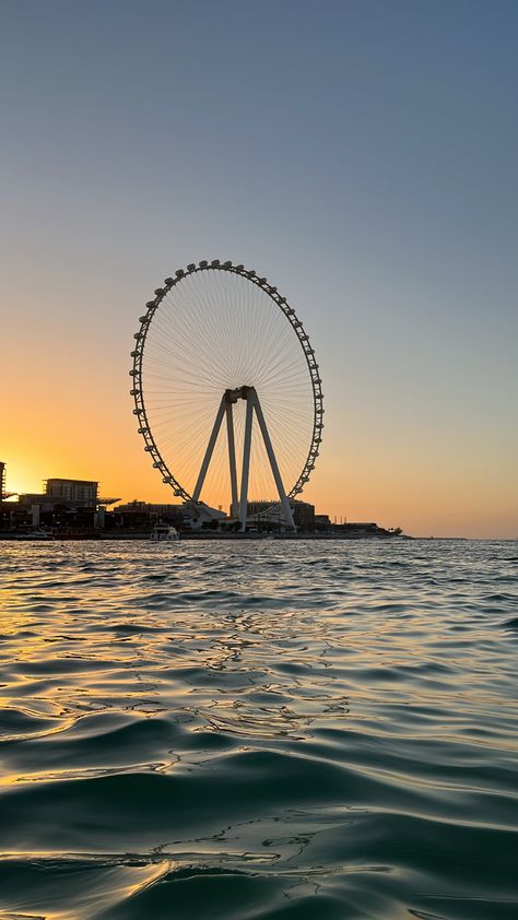 A big wheel on the public beach in Dubai Dubai Beach, Dubai Cars, Dubai Vacation, Dubai Aesthetic, Dubai Lifestyle, Living In Dubai, Travel Picture Ideas, Where I Live, Dubai Life