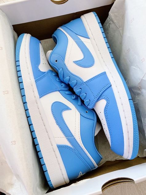 Air Jordan 1 Low Unc, Jordan 1 Low Unc, Air Jordan 1 Low, Jordan 1 Low, Air Force Sneakers, Air Jordan 1, Nike Air Force Sneaker, Nike Air Force, Jordan 1