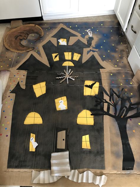 My haunted house for Trunk or Treat.. Bat Cave Trunk Or Treat Ideas, Haunted House Trunk Or Treat Ideas, Haunted House Truck Or Treat, House Trunk Or Treat, Trunk Or Treat Haunted House, Haunted House Trunk Or Treat, Monster House Trunk Or Treat, Inside A House That Is Haunted Activity, Haunted House For Kids