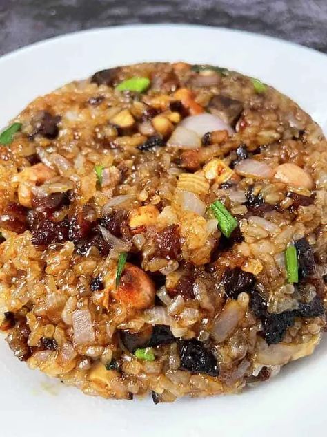 Authentic Chinese Sticky Rice (Nuo Mi Fan) - Cook Like Asian Chinese New Year Recipes, Chinese Sticky Rice, Caldo Recipe, New Year Recipes, Asian Dinner, Rice Stuffing, Chinese Bbq Pork, Chinese Stir Fry, Chinese Sausage