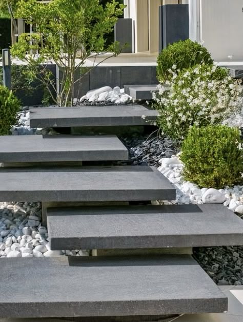 Floating Outdoor Stairs, Floating Stairs Outdoor, Outdoor Steps On A Slope, Outdoor Stairs Design, Outdoor Stone Steps, Floating Steps, Landscape Stairs, Front Stairs, Modern Outdoor Spaces