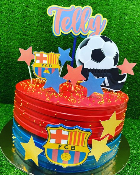 Bolo Do Barcelona, Football Birthday Cake, Soccer Cake, Football Birthday, 14th Birthday, Kids Cake, Cupcake Cakes, Barcelona, Birthday Cake