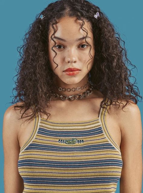 Thick Curly Hair Short, Haircuts For Thick Curly Hair, Tight Curly Hair, 2000s Hairstyles, Curly Hair Short, 80s Hair, Thick Curly Hair, Lace Frontal Wigs, Hair 2018