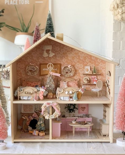 Messy Journaling, Diy Maileg, Maileg House, Maileg Dollhouse, Sylvanian Families House, Maileg Doll House, Ikea Dollhouse, Modern Dollhouse Furniture, Mouse House